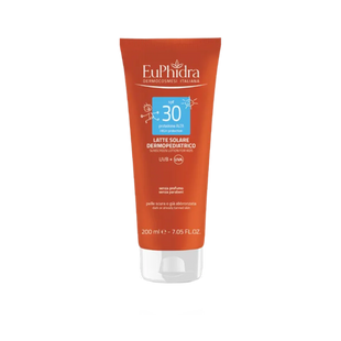Latte solare dermopediatrico per la protezione molto alta DAI 3 MESI IN SU Resistente all'acqua. FILTRI UVB e UVA Senza parabeni. Senza profumo. Dermatologicamente testato.