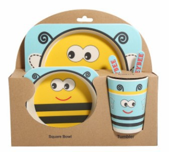 Stoviglie in bamboo bio atossico per bambini