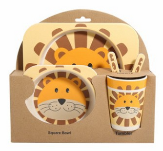 Stoviglie in bamboo bio atossico per bambini
